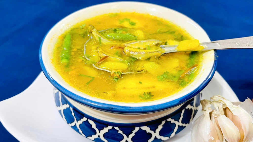 গরমে খান মলা মাছের টক