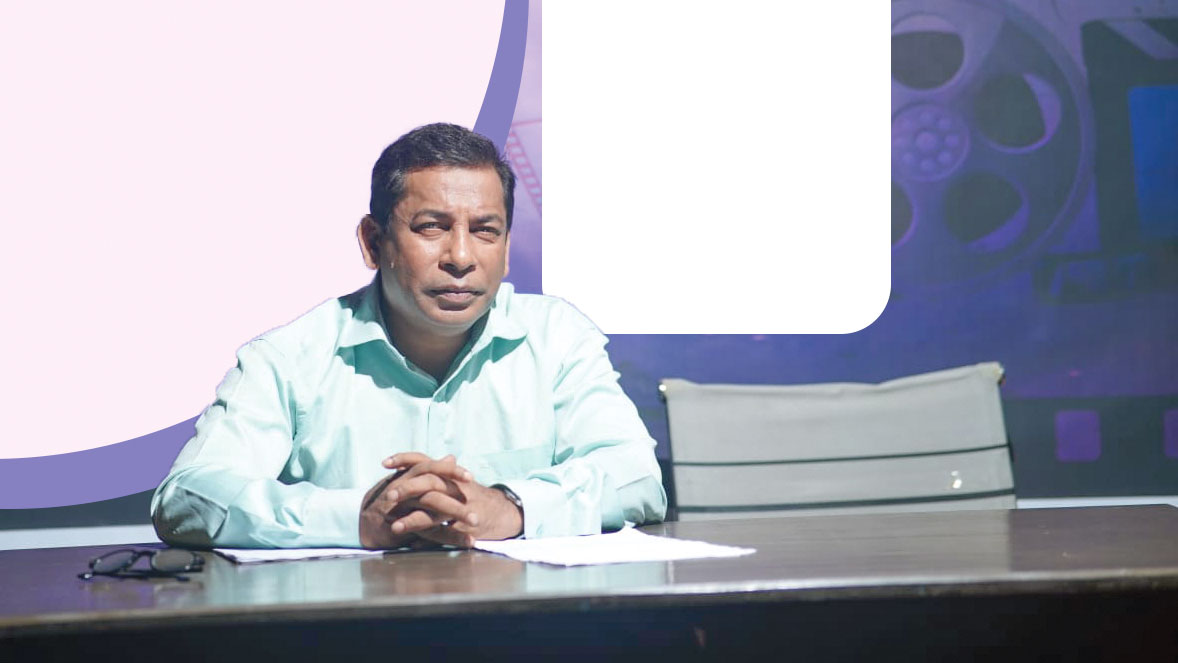 প্রথমবার বিচারকের আসনে মোশাররফ করিম