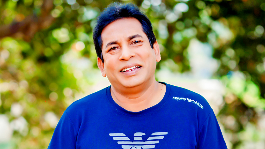 কলকাতায় হেনস্তার গুঞ্জনে যা বললেন মোশাররফ করিম