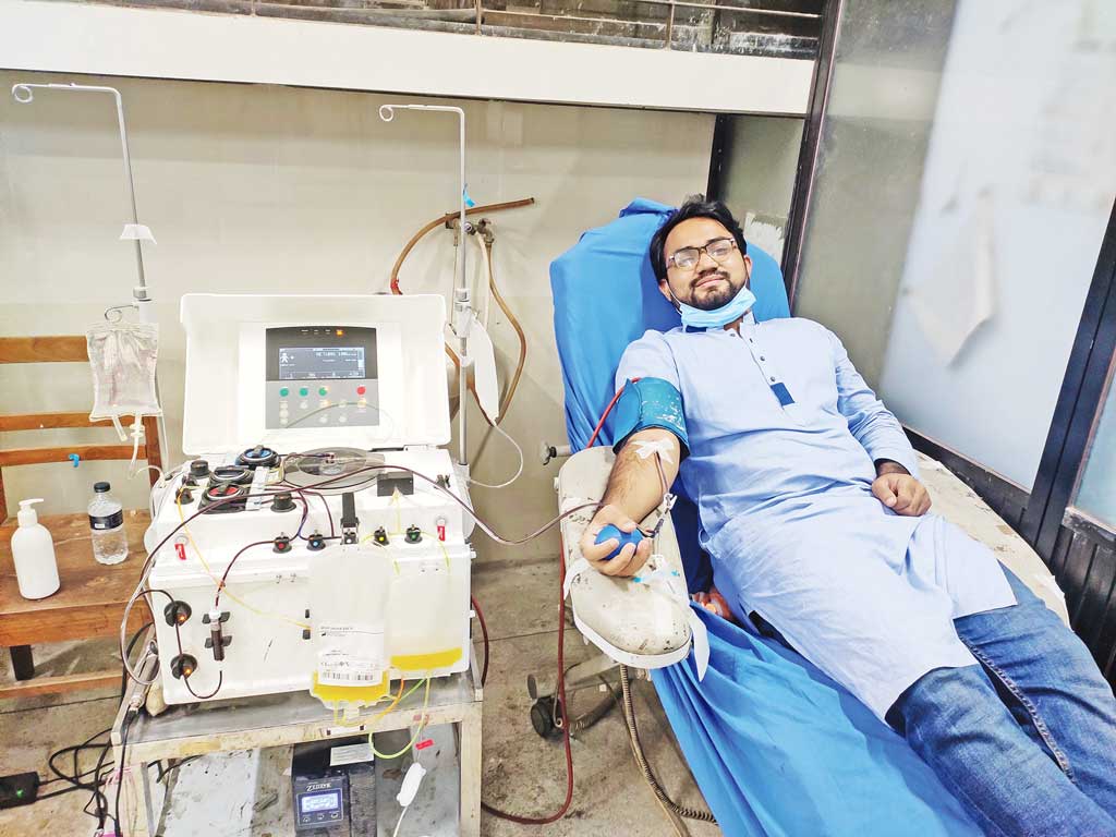 রক্তদানে জীবন বাঁচানো যোদ্ধা সূর্য