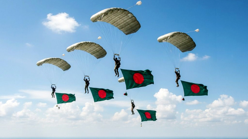 বিজয় দিবসে প্যারাস্যুট জাম্প: গিনেস ওয়ার্ল্ড রেকর্ডসে বাংলাদেশের নতুন অর্জন