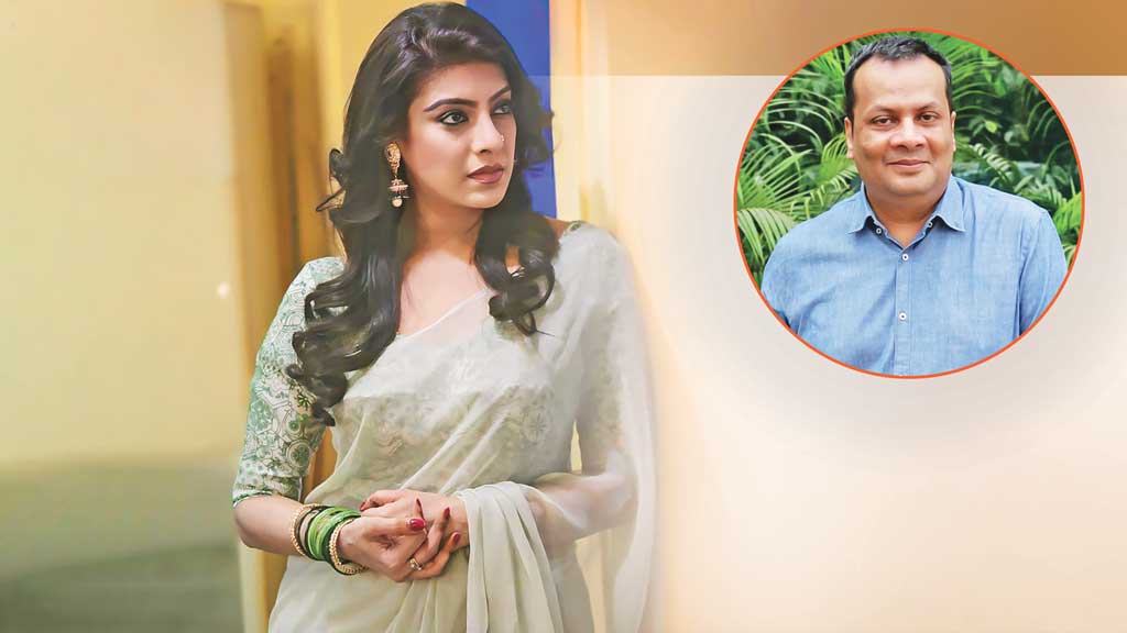 কাজী আনোয়ার হোসেনের উপন্যাস অবলম্বনে গালিবের সিনেমায় মৌ