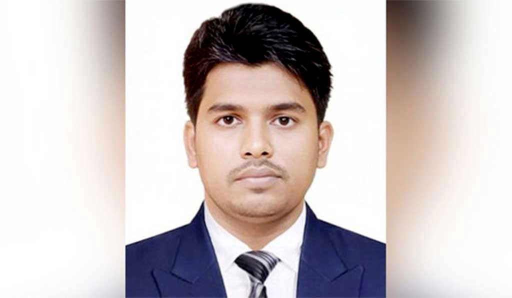 উপদেষ্টা আসিফের সাবেক এপিএস মোয়াজ্জেমের দেশত্যাগে নিষেধাজ্ঞা