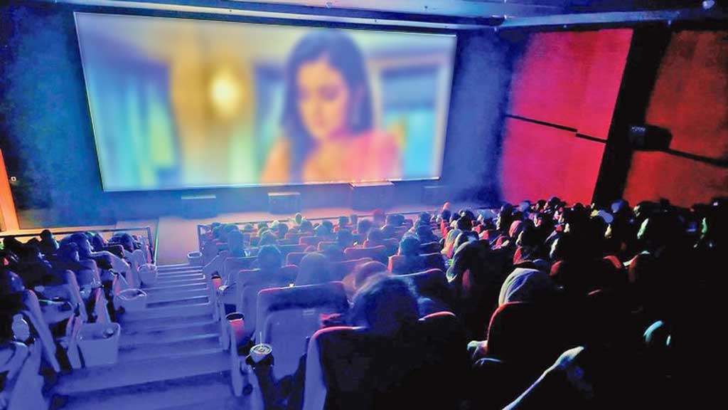 সব মাল্টিপ্লেক্সে টিকিটের দাম হবে ২০০ রুপি