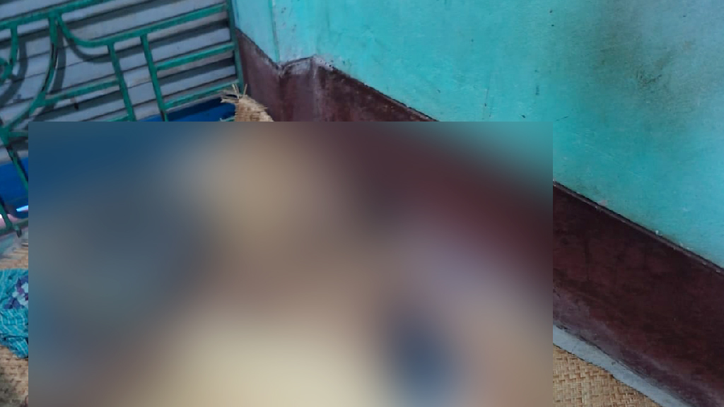সোনার দোকানের শাটার খুলতেই মিলল কর্মচারীর নগ্ন মরদেহ