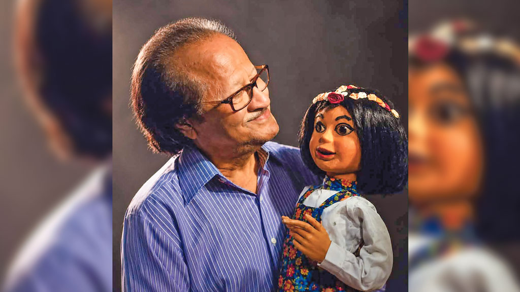 মুস্তাফা মনোয়ারের প্রয়াণে শোকের ছায়া