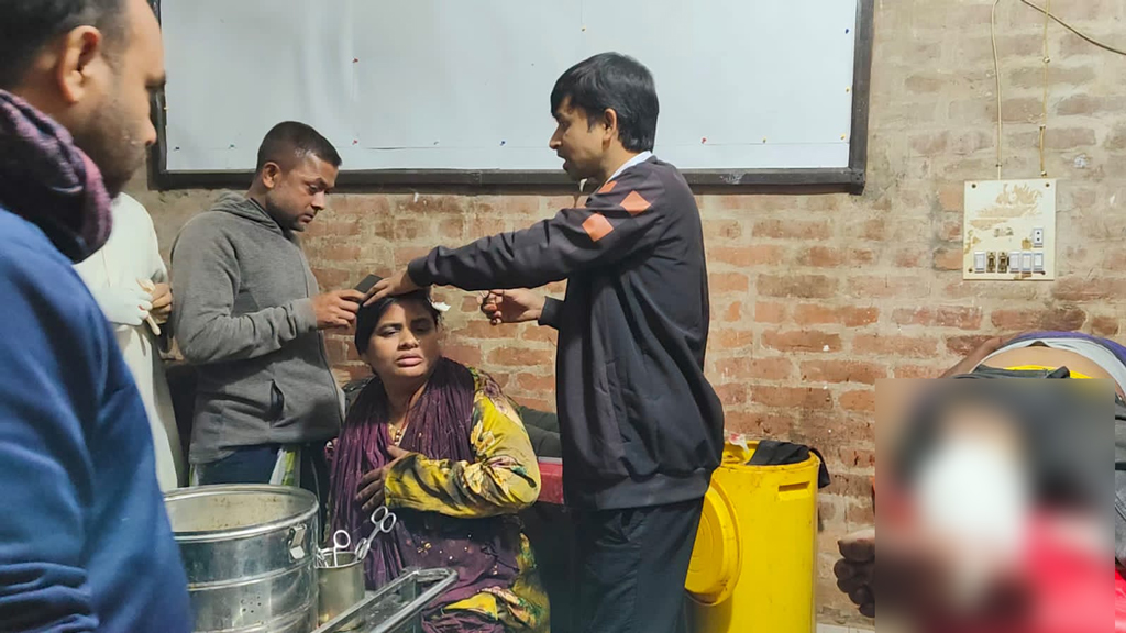 ময়মনসিংহে সড়কে মিনিবাস উল্টে নিহত ২