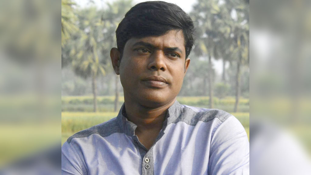 শেখ মুজিব-হাসিনাকে নিয়ে কটূক্তি, ৮ বছর পর স্বপদে ফিরলেন জাককানইবি কর্মকর্তা