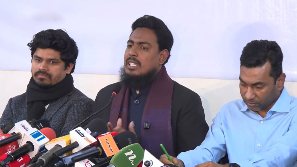 জাতীয় পার্টিকে নির্বাচন করতে দেওয়া স্বৈরাচারকে পুনর্বাসন: আখতার