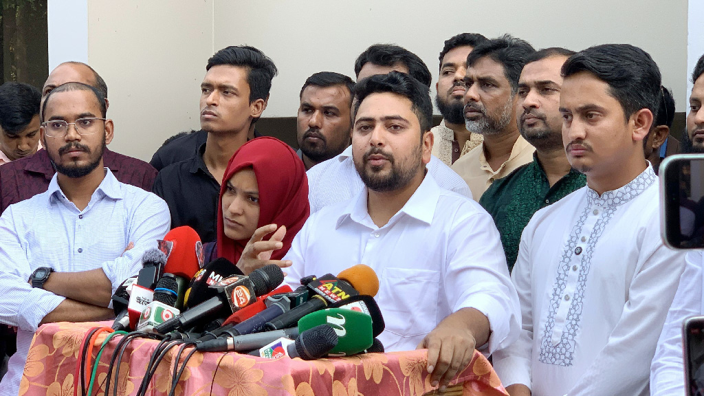যাদের ইতিহাসের দায়ভার আছে, তাদের সঙ্গে জোটে যেতে ভাবতে হবে: নাহিদ