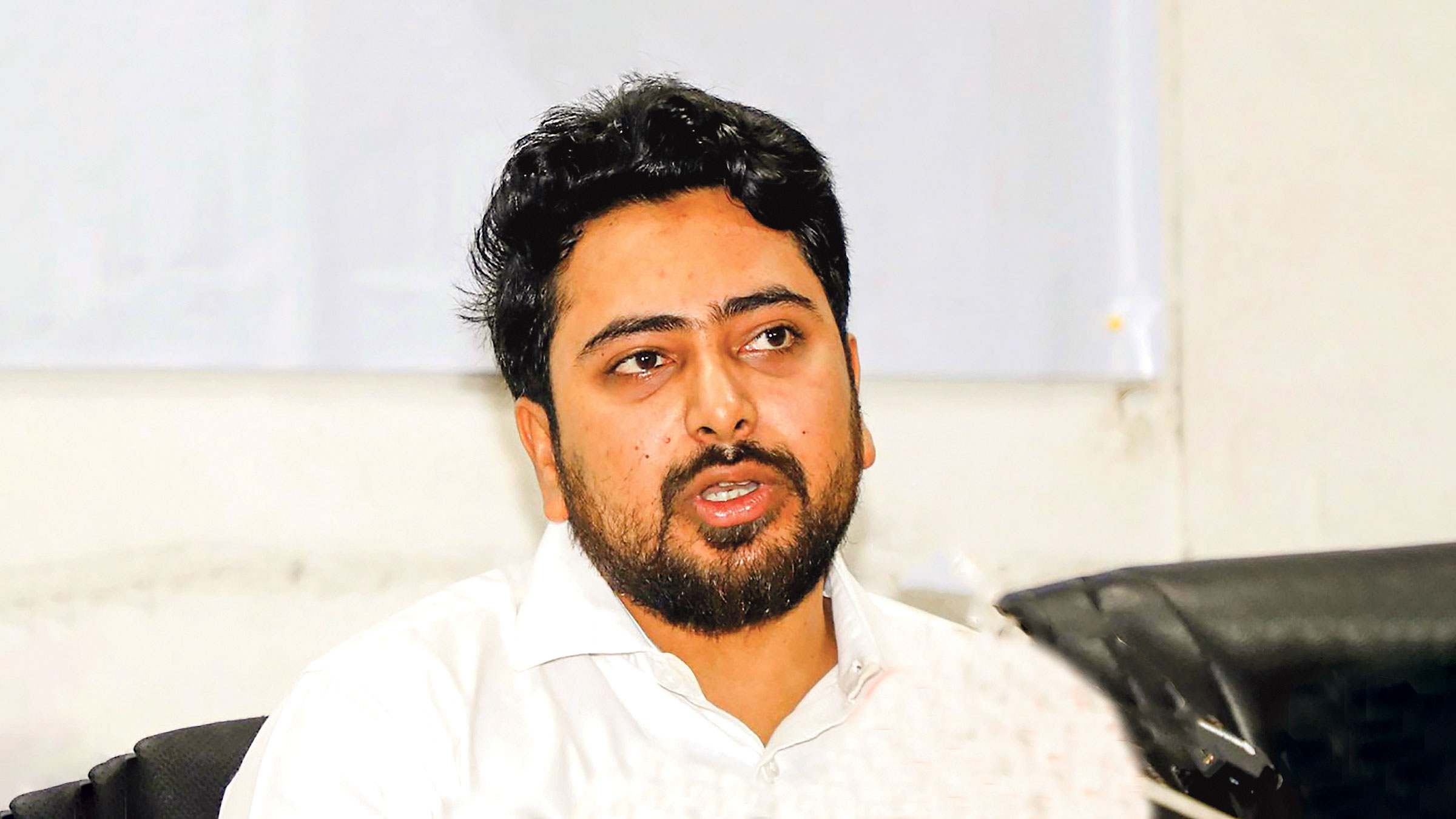 বাংলাদেশ মাথা তুলে দাঁড়াচ্ছে, ভারতকে বদলাতে হবে: নাহিদ ইসলাম