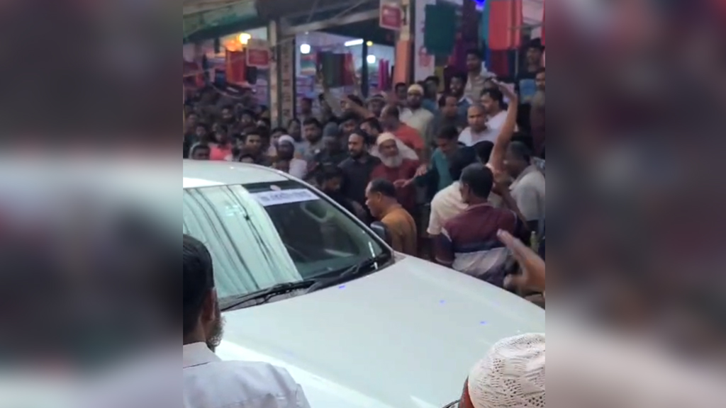 নালিতাবাড়ীতে ভ্রাম্যমাণ আদালতের অভিযান বন্ধ করলেন বিএনপি নেতা ও ব্যবসায়ীরা