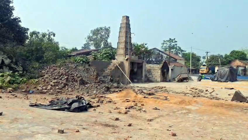 নওগাঁয় চালকলের বয়লার বিস্ফোরণে শ্রমিক নিহত, আহত ৪
