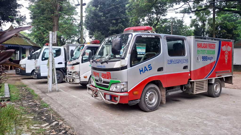 সৌদিতে অগ্নিকাণ্ডে নিহত ৭ বাংলাদেশির মরদেহ নওগাঁয়
