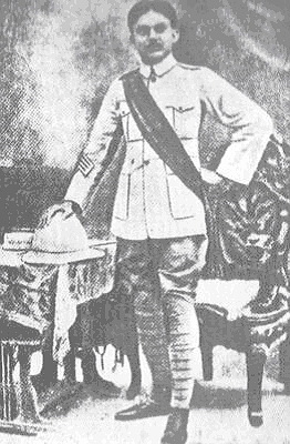 ব্রিটিশ সেনাবাহিনীতে চাকরিরত কাজী নজরুল ইসলাম। ছবি: সংগৃহীত