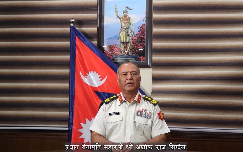 বিবৃতি দিয়ে রাত ১০টার পর থেকে নেপালের নিয়ন্ত্রণ নিল সেনাবাহিনী