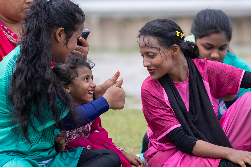 উৎসাহ-উদ্দীপনা এসব অ্যামপিউটিকে এগিয়ে নিয়ে যায় বহুদূর। ছবি: হাসান রাজা