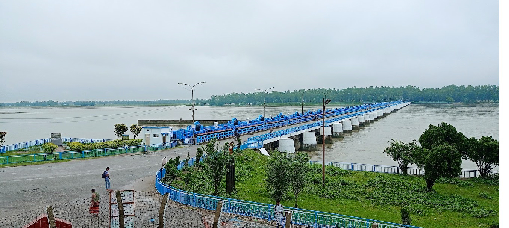 নীলফামারীতে বিপৎসীমার কাছাকাছি তিস্তার পানি