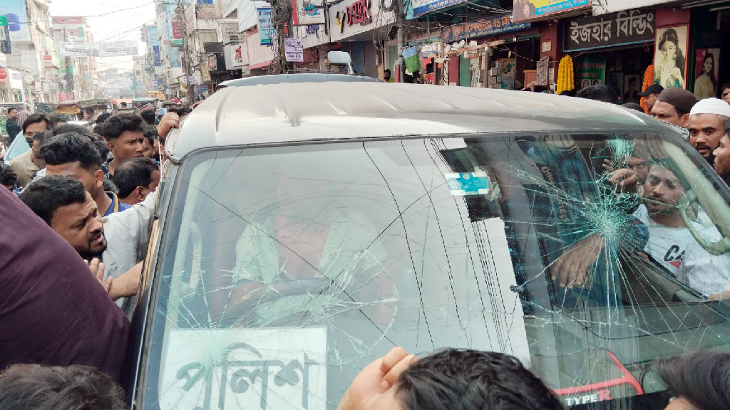 নীলফামারীতে আসামি ধরতে গিয়ে গণপিটুনির শিকার পিবিআই পুলিশ সদস্য