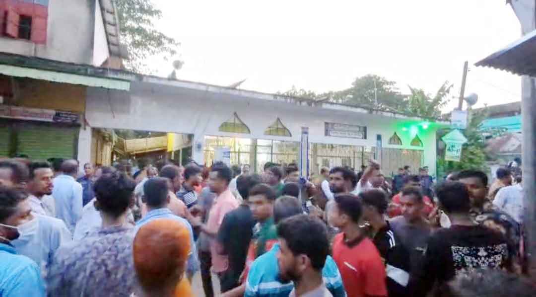 নোয়াখালীতে শিবির-যুবদল সংঘর্ষ, আহত অর্ধশতাধিক