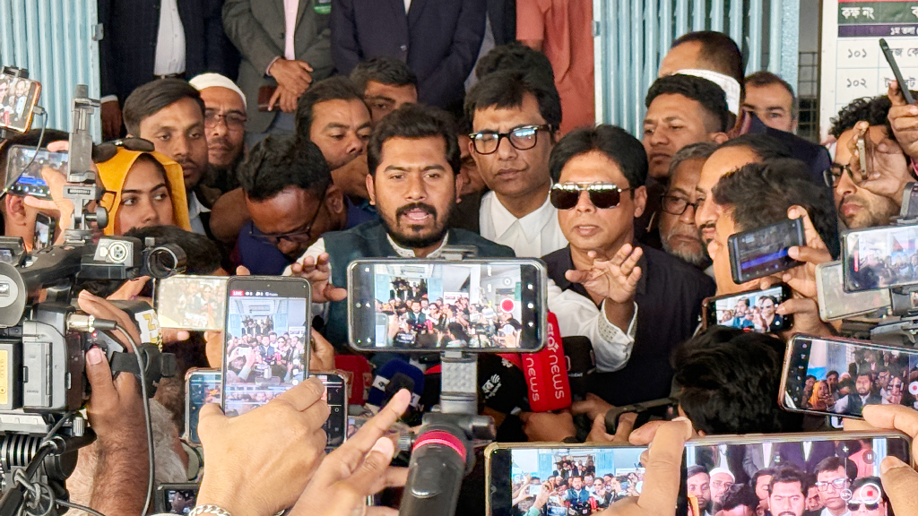 আমাদের এজেন্ট ও ভোটাররা চরম নিরাপত্তাহীনতার মধ্যে রয়েছেন: নুরুল হক নুর