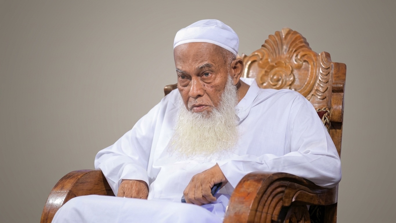 কুমিল্লার প্রবীণ আলেম আল্লামা নুরুল হক আর নেই