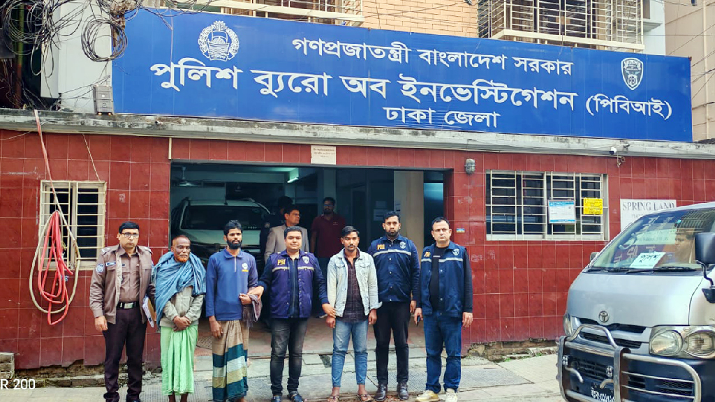 মিলন হত্যায় গ্রেপ্তার ব্যক্তিরা। ছবি: আজকের পত্রিকা