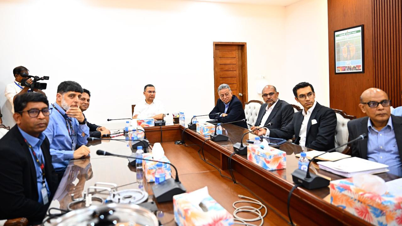 সরকারি গুরুত্বপূর্ণ ভবনে স্থাপন হবে সৌর প্যানেল