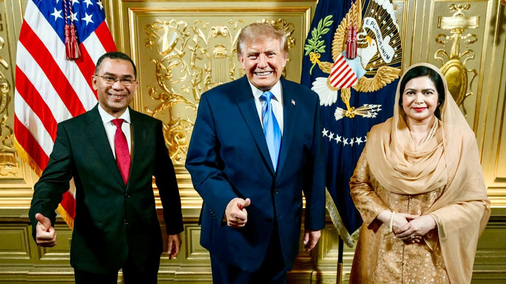 ট্রাম্পের সঙ্গে প্রধানমন্ত্রী তারেক ও তাঁর স্ত্রীর ছবি প্রকাশ