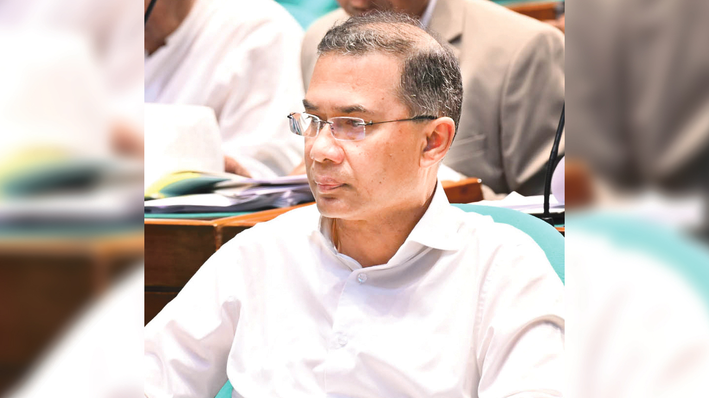 সংসদীয় দলের সভা: প্রতিমন্ত্রীর বক্তব্যে বিব্রত সরকার