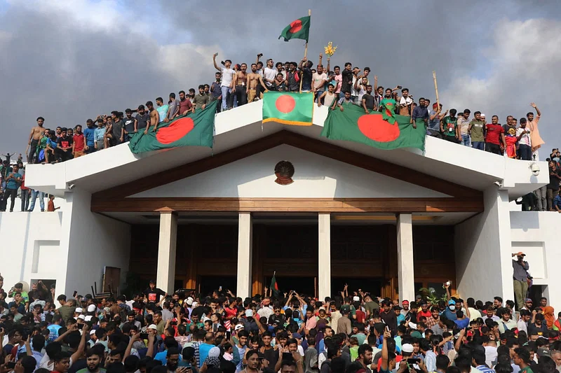 প্রত্যাশা ও প্রাপ্তির অমিলে ছাত্রসংগঠনগুলো অখুশি