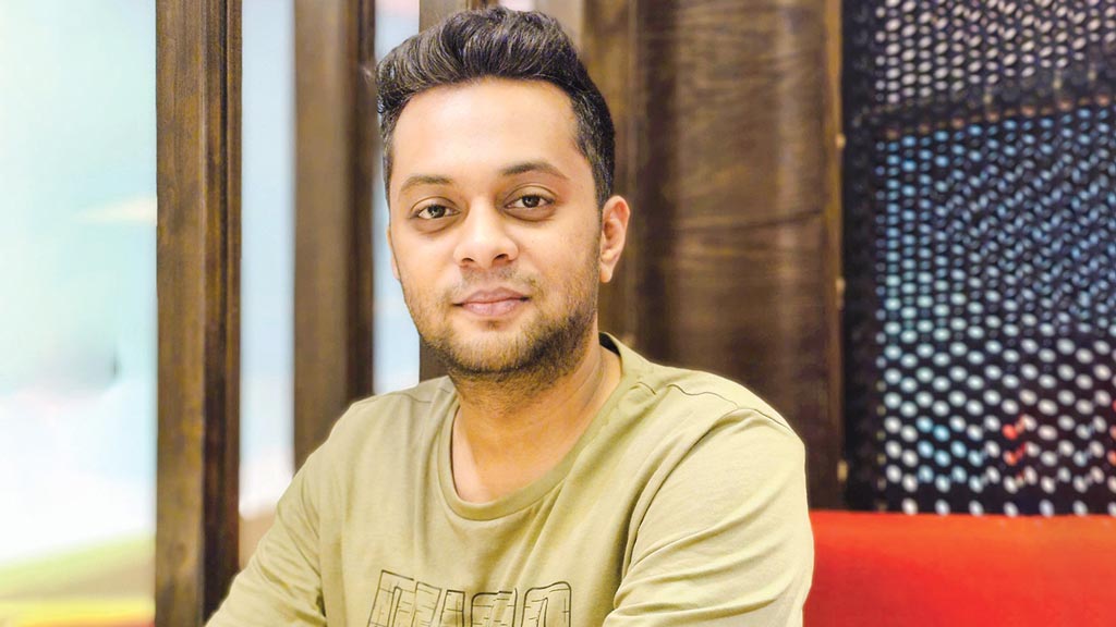 ১৩ বছর পর অভিনয়ে প্রত্যয় খান