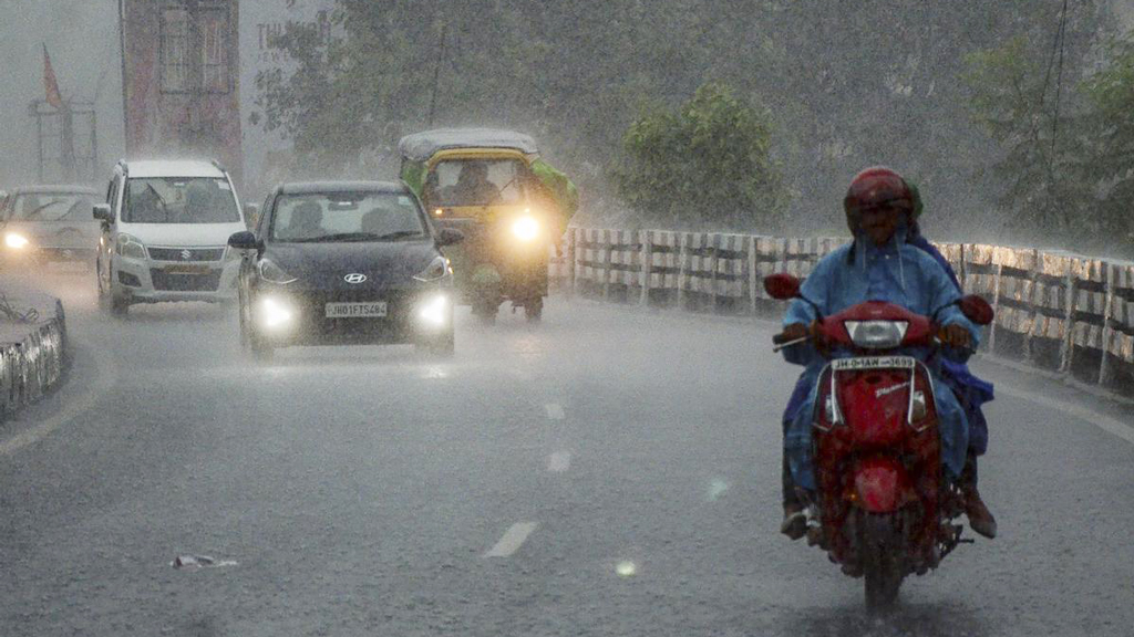 ঝাড়খন্ডে ভারী বৃষ্টিপাতে ৪৫৮ জনের মৃত্যু, ক্ষতিগ্রস্ত ৮ হাজার ঘরবাড়ি