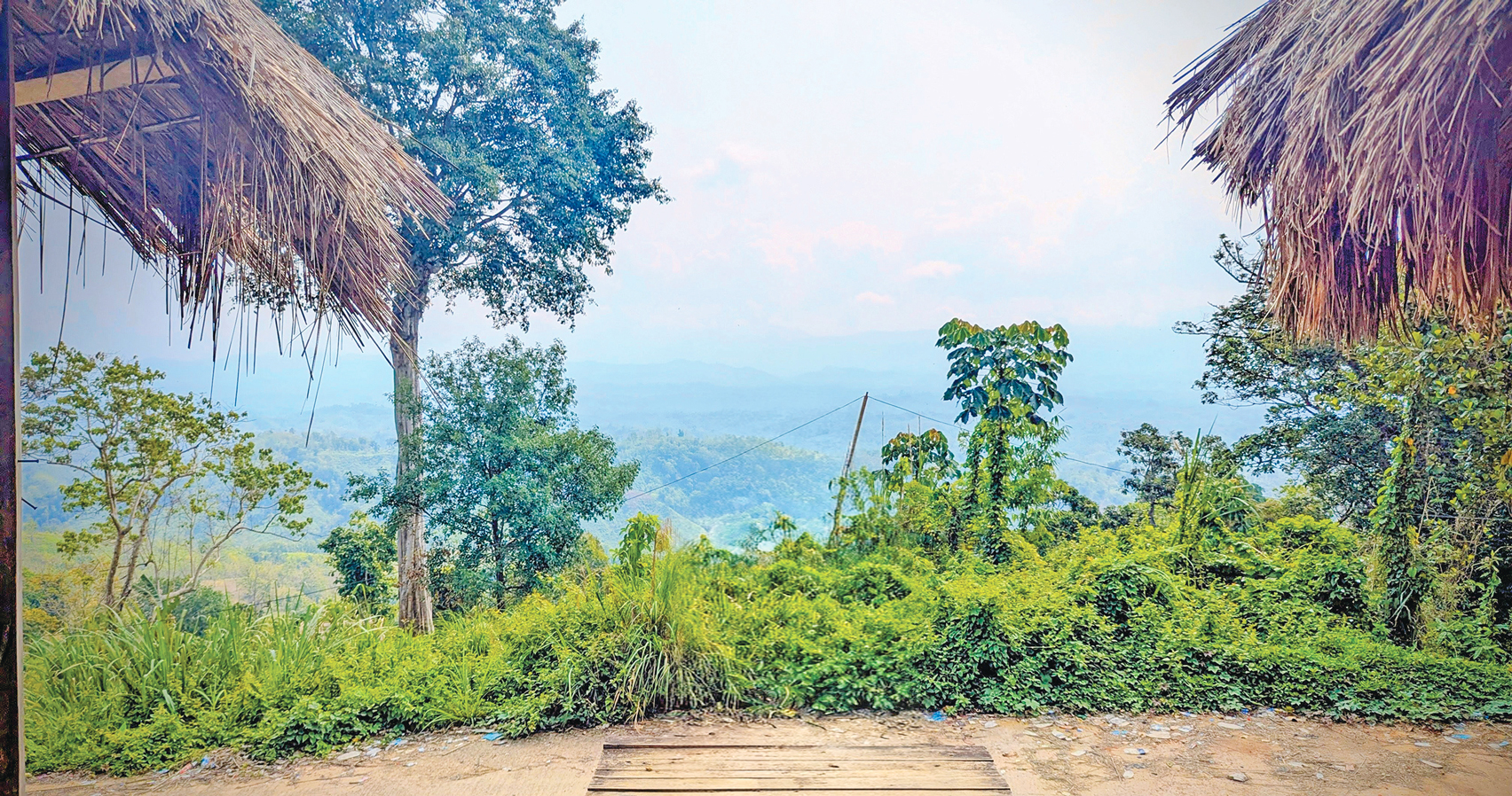 মেঘের ক্যানভাসে লুসাই সাংস্কৃতিক পার্ক