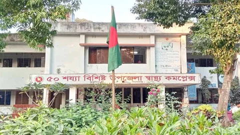 পাকুন্দিয়ায় বাড়ির সামনে অটোবাইকের চাপায় প্রাণ গেল শিশুর
