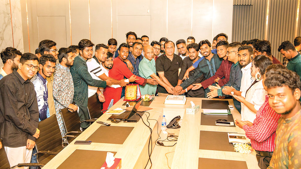 পাঠকবন্ধুর প্রথম প্রতিষ্ঠাবার্ষিকী উদ্‌যাপন