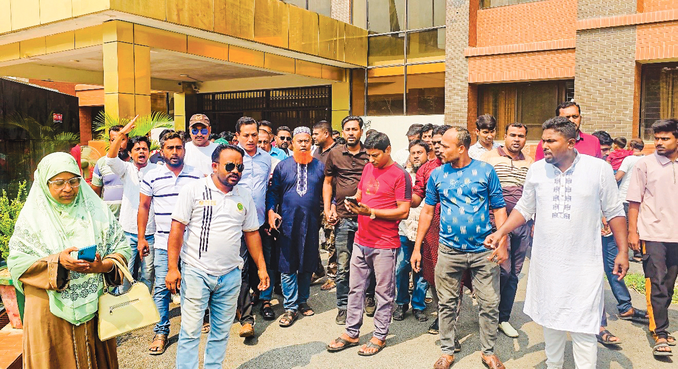 পবিপ্রবি: শিক্ষকদের ওপর হামলায় জড়িতরা এমপির অনুসারী
