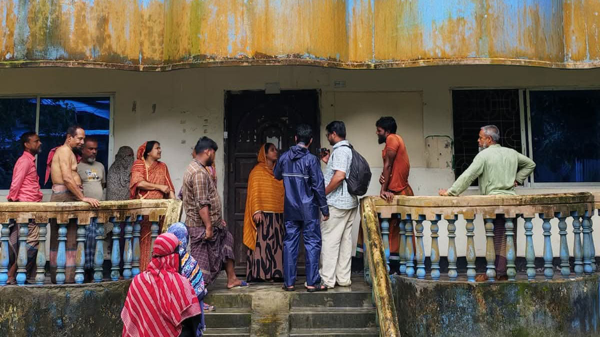 ঋণ দেওয়ার নামে গ্রহকের সঞ্চয়-বিমার টাকা নিয়ে উধাও কথিত এনজিও
