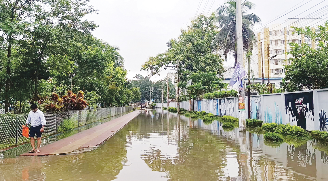 ময়মনসিংহ: ৫ বছরেও হয়নি ড্রেনের কাজ