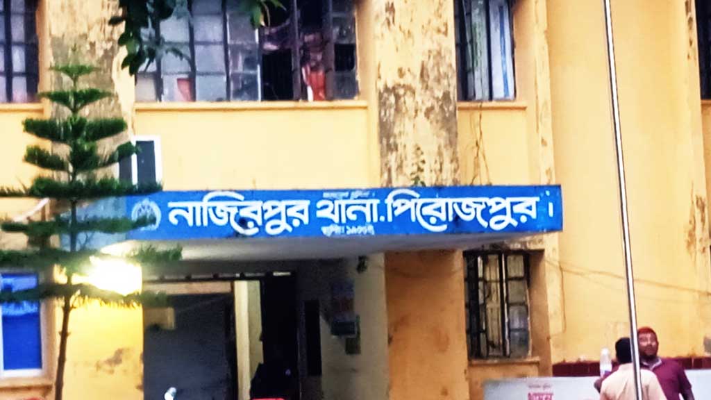 অপারেশন ডেভিল হান্ট: পিরোজপুরে দুই নারীসহ গ্রেপ্তার ৮