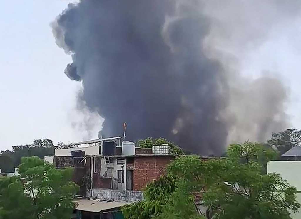 বিধ্বস্ত ফ্লাইটে ১৬৯ ভারতীয় ও ৫৩ ব্রিটিশ, আরও ছিলেন যাঁরা