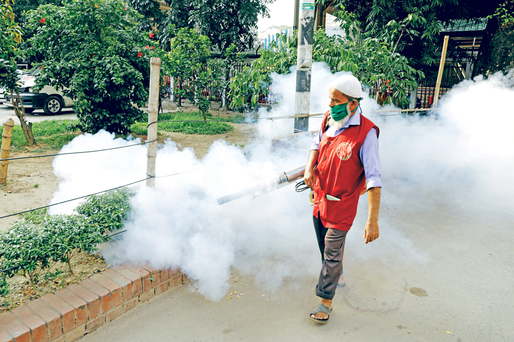 ওষুধে টাকা যাচ্ছে, মশা মরছে না