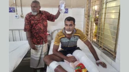 ‘হঠাৎ বিকট শব্দে ঘুম ভাঙে, চারদিকে শুনি শুধু চিৎকার’