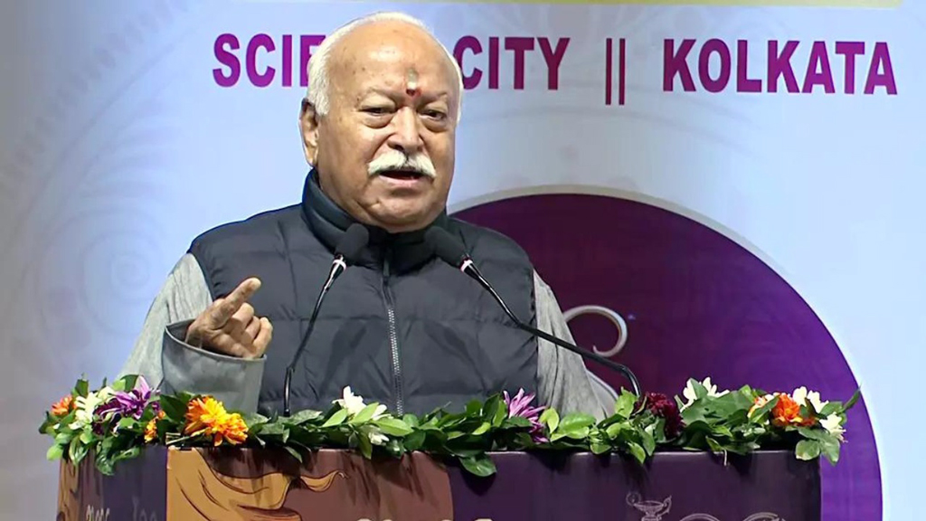 ‘হিন্দু রাষ্ট্র’ সংবিধানে থাকতে হবে না, এটি সূর্যোদয়ের মতোই সত্য: আরএসএস প্রধান