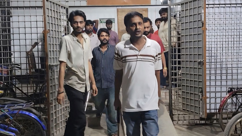 রাবিতে ছাত্রদলের সশস্ত্র হামলা, চার সাংবাদিকসহ আহত ১০