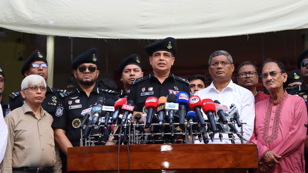 পূজায় সারা দেশে সর্বোচ্চ নিরাপত্তা নিশ্চিত করা হয়েছে: র‍্যাব মহাপরিচালক