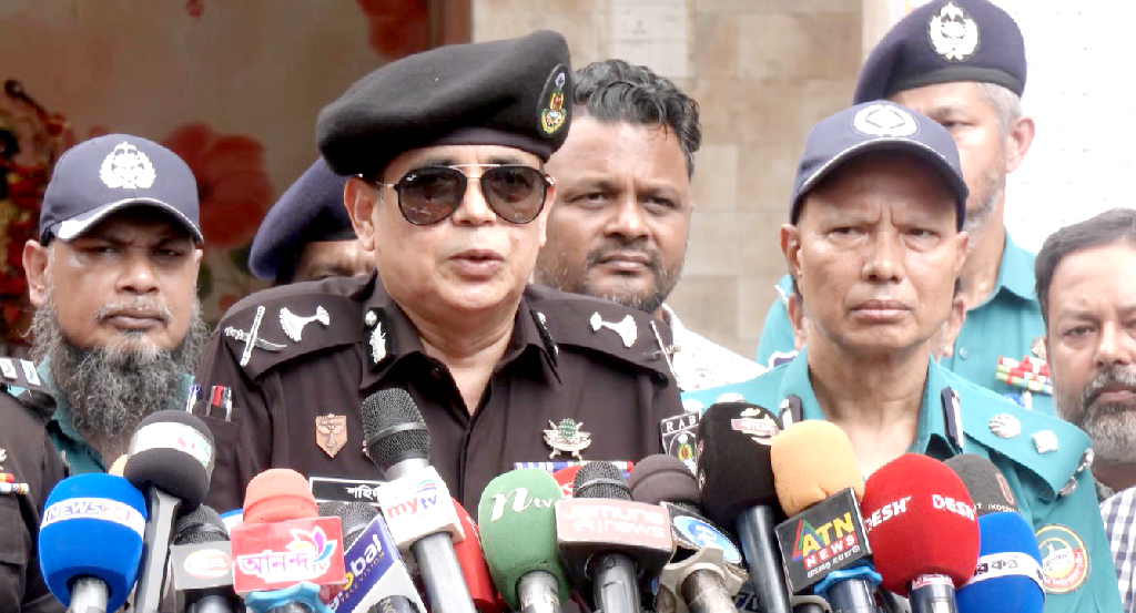 দুর্গাপূজা ঘিরে সোশ্যাল মিডিয়া মনিটর করছে র‍্যাব: মহাপরিচালক