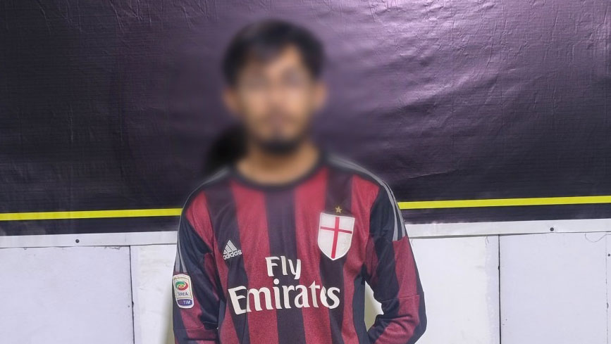 ব্যক্তিগত ছবি-ভিডিও ছড়িয়ে দেওয়ার হুমকি, আজিমপুরে যুবক গ্রেপ্তার