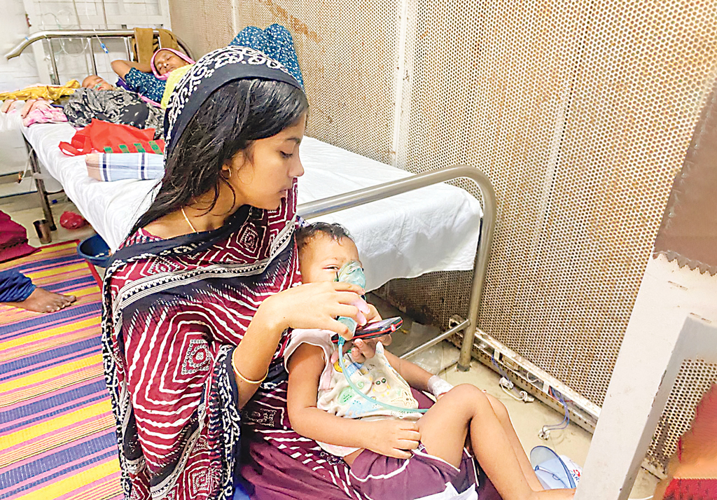 মায়েদের কোল ফাঁকা, কান্না থামছেই না