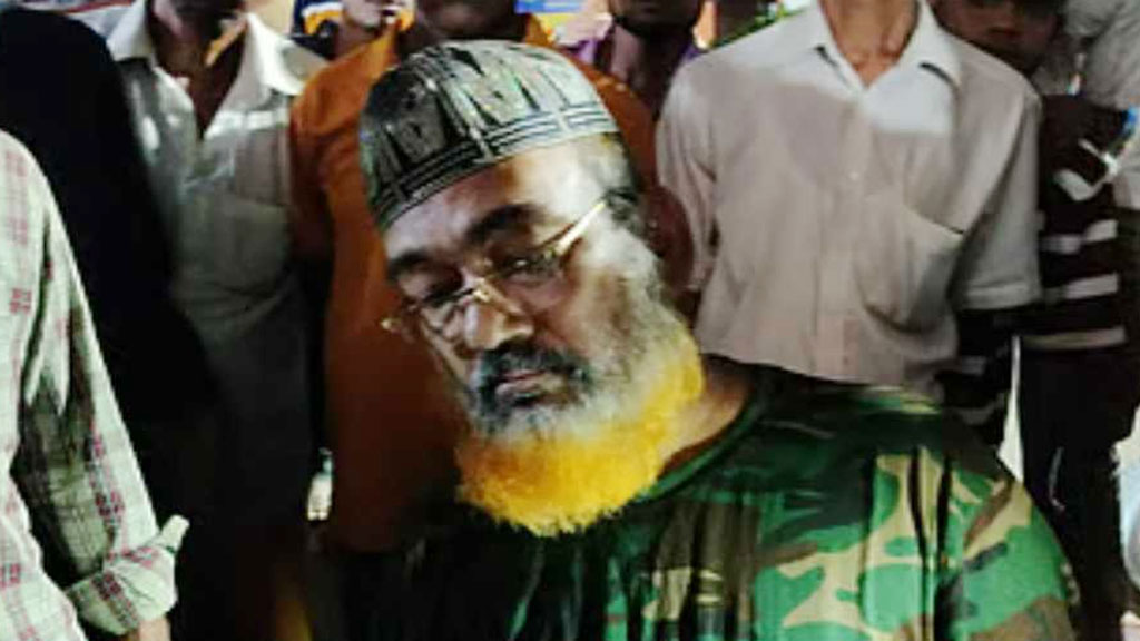 রাজশাহীতে মদ্যপ অবস্থায় আইল্যান্ডে গাড়ি তুলে ধরা ৮ মামলার আসামি